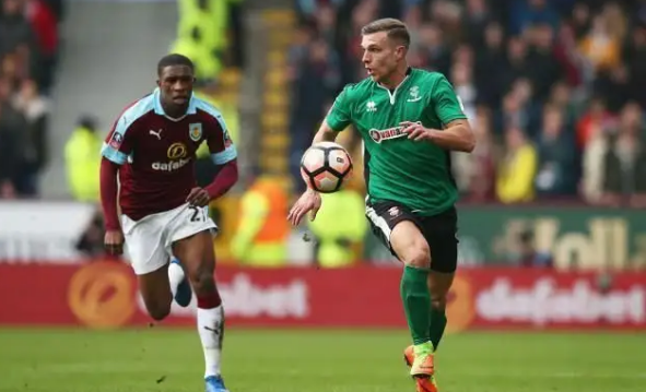 什么是麻将里的“相公”？解析因失误导致的失去胡牌权后的心理崩塌。（麻将中的“相公”是什么？失误致丧失胡牌权后的心理冲击解析）