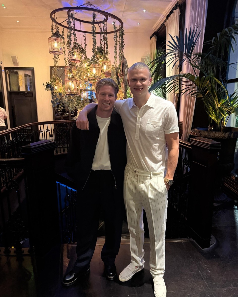 为什么捕手在给暗号时会频繁变换手指组合以防对方二垒跑垒员偷信号