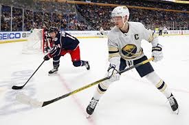 东契奇轰下大号三双也无法带队取胜，赛后一句话证明詹姆斯多重要