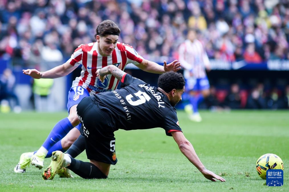 [NBA]范弗里特拉开单打 强硬上篮反超比分